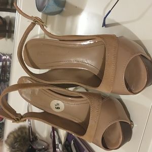 BCBG high heels